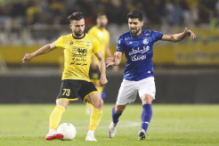 سروش رفیعی هافبک تازه وارد پرسپولیس : شکل بازی استقلال مثل یک تیم قهرمان نبود