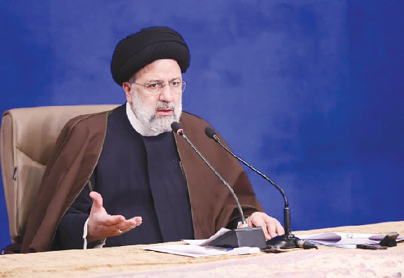 رئیسی در جلسه هیئت دولت: دولت بنا دارد عقب ماندگی‌ها در حوزه هوا-فضا را جبران کند