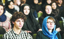 تحصیل بیش از ۴۰۰ دانشجوی بین الملل  در دانشگاه علوم پزشکی مشهد