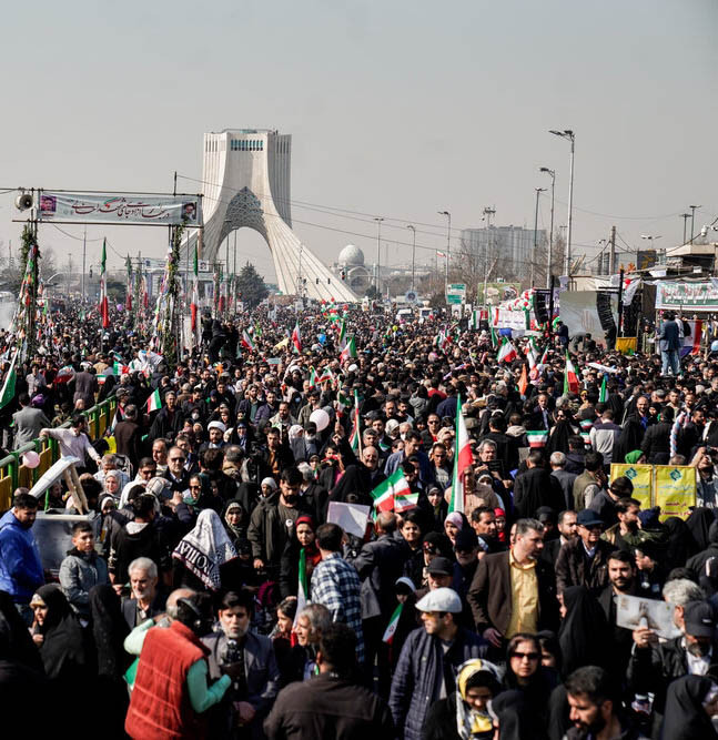 مانور بزرگ اقتدار ایرانیان در ۴۵ سالگی انقلاب اسلامی ایران