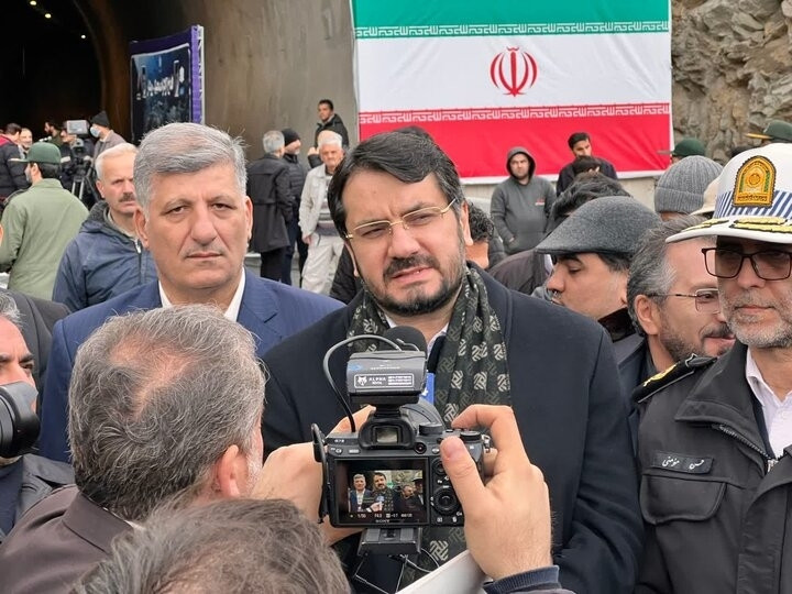 مسیر برگشت آزادراه از داخل شهر رودبار می گذرد