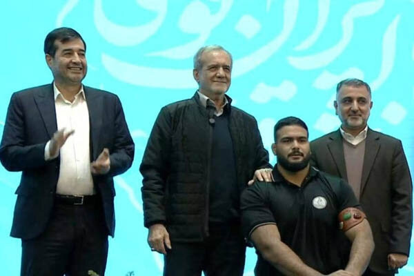 با همراهی هم می‌توانیم همه مشکلات را حل کنیم