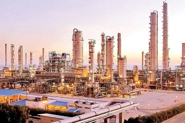 ساخت سیستم‌های حذف آلاینده‌های مضر  از گازهای خروجی در فرآیندهای صنعتی