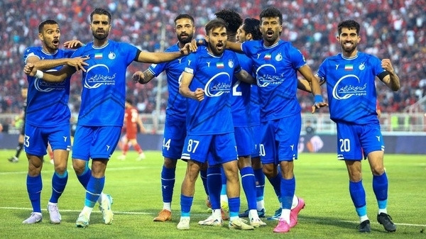 استقلال همه چیز را از دست داده است