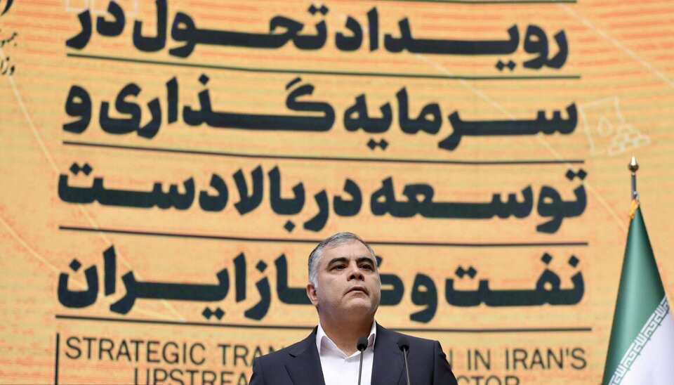 پیام وزیر نفت به بخش خصوصی؛ آماده مذاکره برای نوع قراردادها هستیم