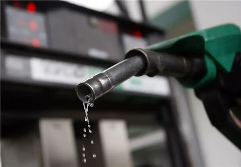 واردات بنزین سوپر از سوی بخش خصوصی آغاز می‌شود