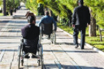 راه یابی به پارلمان و راه رفتن در خیابان