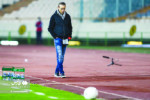 گل‌محمدی در آستانه استعفا