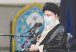 رهبرمعظم انقلاب در دیدار ائمه جمعه: عدالت بدون کمک و رسیدگی به طبقه‌ محروم معنا ندارد