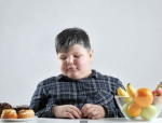 اقدامات روزمره برای کمک به کودک چاق