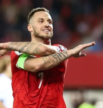 نگاهی به نتایج دیدارهای پنج‌شنبه‌شب ‌ فوتبال جهان