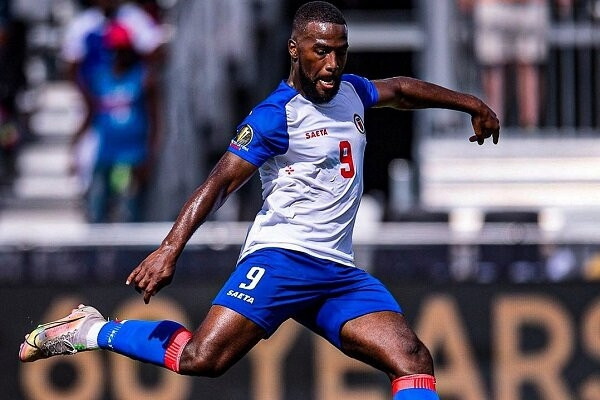 هائیتی با درخشش مهاجم استقلال یک گام  به جام جهانی نزدیک شد