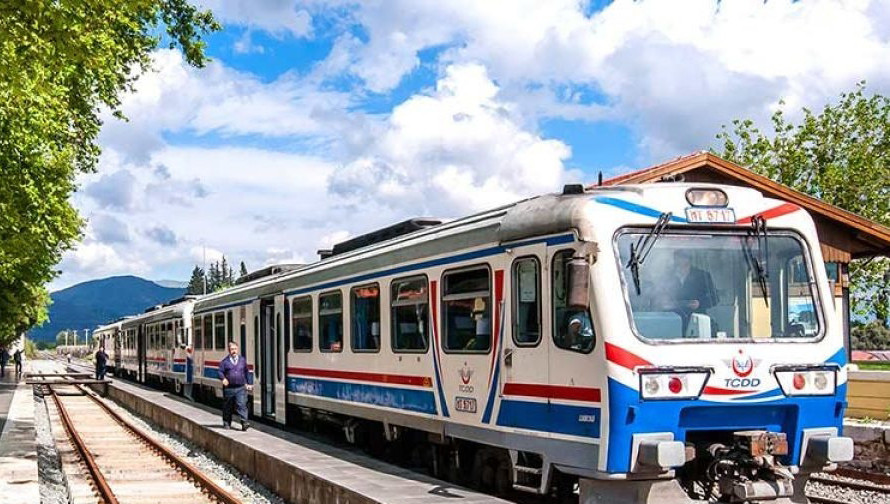 قطار تهران -آنکارا آماده راه‌اندازی مجدد است، منتظر تائید ترکیه‌ایم