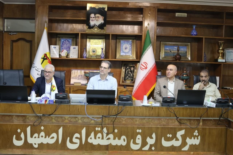 برق اصفهان در مدار پیشرفت؛ تکمیل دو پروژه ضروری و حرکت پروژه‌های حیاتی به مراحل پایانی