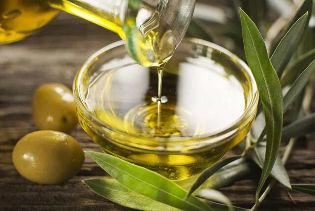 زمان مصرف روغن زیتون و مقدار آن برای درمان یبوست