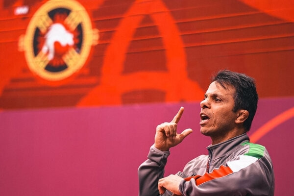 سرمربی تیم ملی کشتی فرنگی کشورمان:زود به ریاض آمدیم و از امکانات به خوبی استفاده می‌کنیم