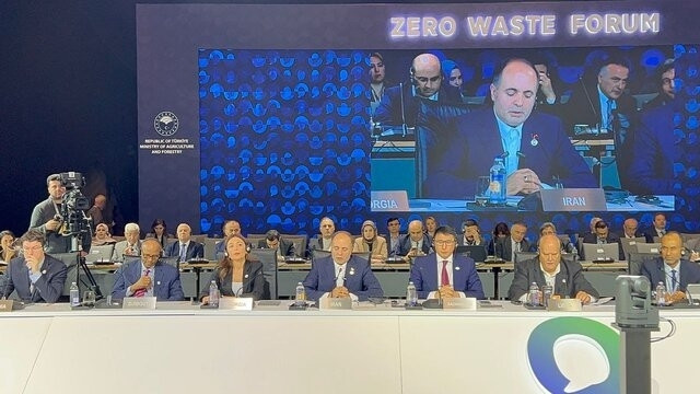 هیچ قطره آب و هیچ دانه غذایی نباید هدر رود