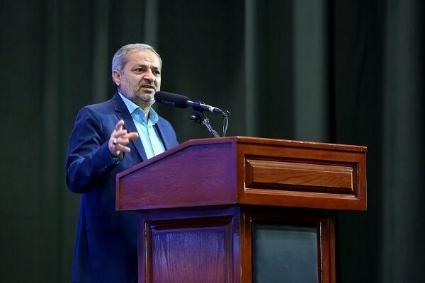 تجهیز حداقلی مدارس ۳۰۰ همت پول نیاز دارد