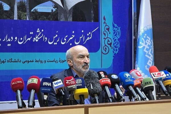 هدیه ۲۰۰ میلیون تا یک میلیاردی معاونت علمی به پژوهشگران برتر ۳ دانشگاه