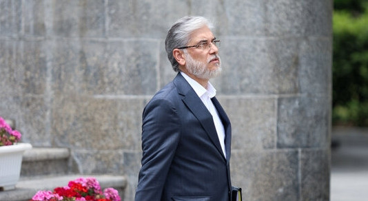 از نظر رفاهی بسترهای خوبی برای دانشجویان خارجی فراهم کنیم