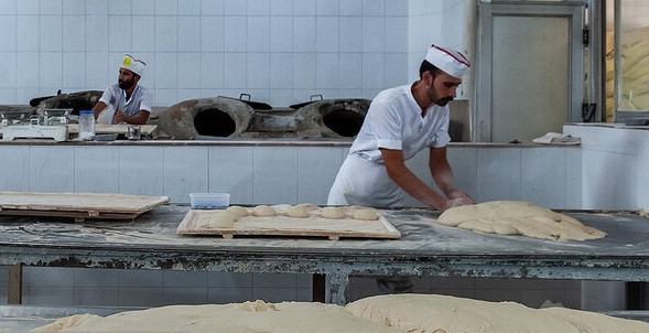 پخت «نان کامل» در ۲۰ نانوایی تهران