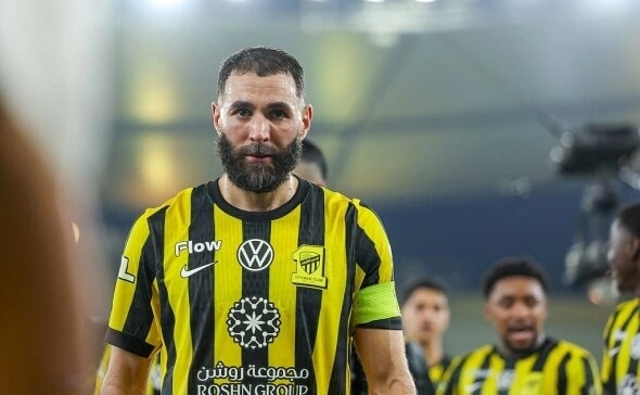 نخستین پیشنهاد به بنزما