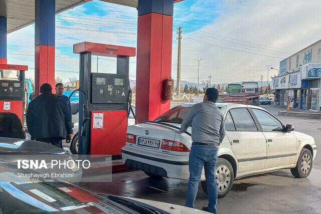 هیچکدام از جایگاه‌های سوخت تعطیل نیستند
