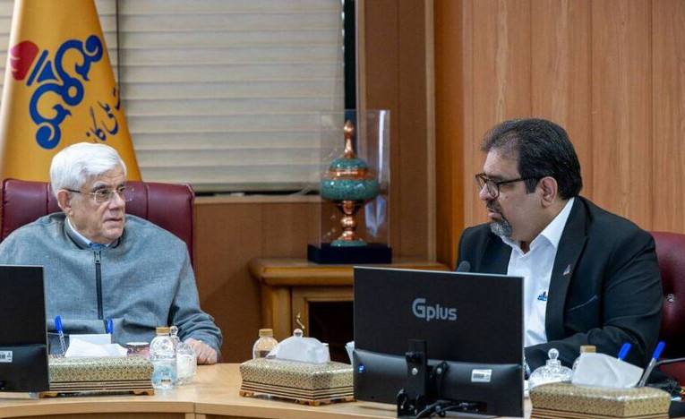 کارکنان صنعت نفت در زمانی کوتاه آسیب‌های ناشی از جنگ را جبران کردند