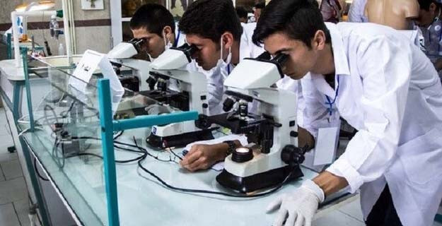 ۳ شرط معافیت دانشجویان داروسازی از آزمون پایان دوره