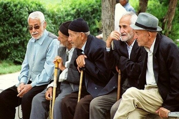 پرداخت مطالبات بازنشستگان در اولویت تأمین اجتماعی؛ پیگیری برای تأمین منابع ادامه دارد