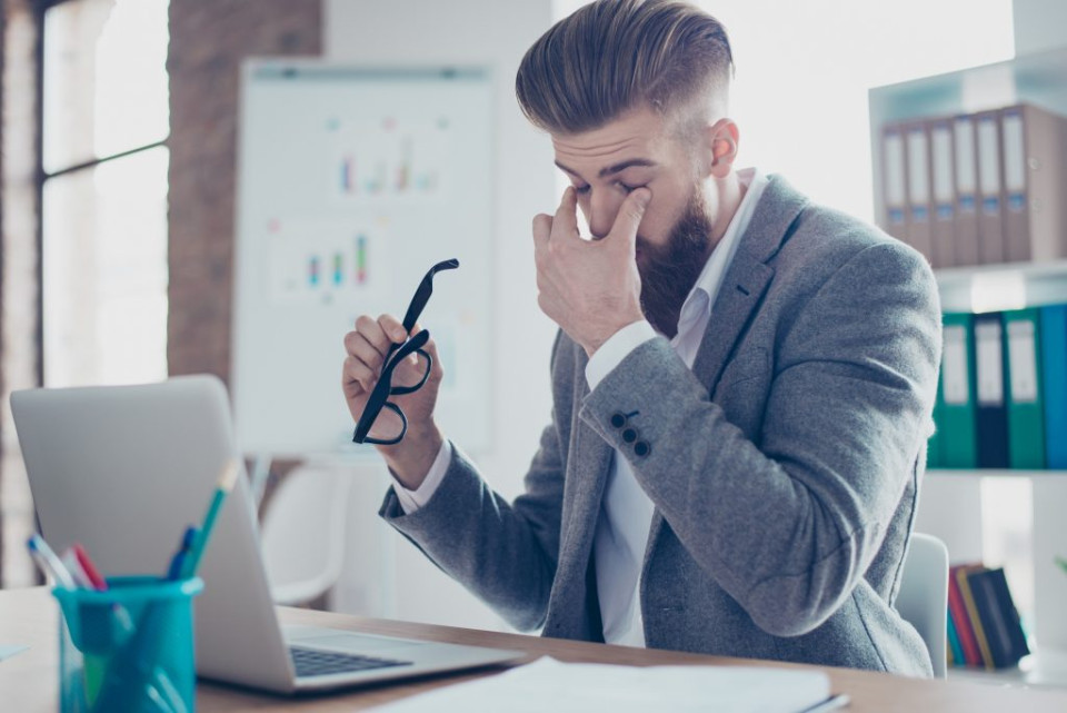 چگونه از خستگی چشم پیشگیری کنیم؟