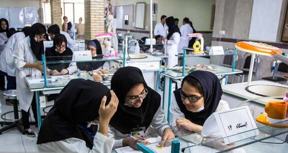 آینده علم و فناوری به دست دانش‌آموزان رقم می‌خورد