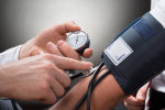 چرا نمک فشار خون برخی افراد را سریع بالا می‌برد؟